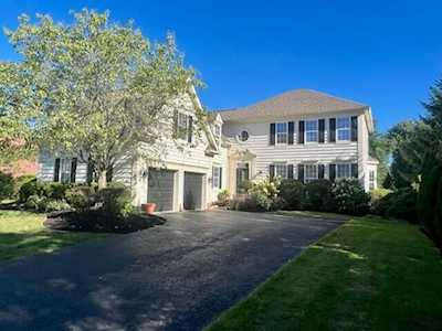 7108 Bowermoss Drive New Albany, OH 43054