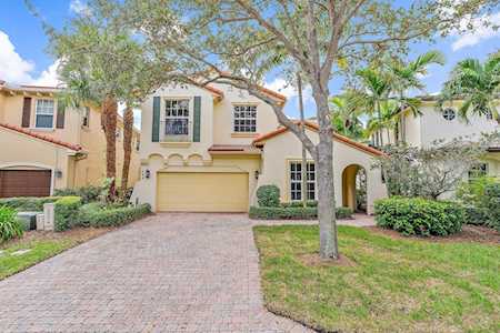 844 Madison Court Palm Beach Gardens, FL 33410