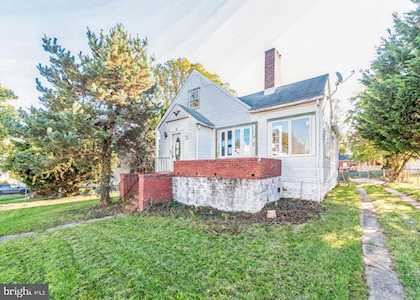25 Lincoln Ave Catonsville, MD 21228