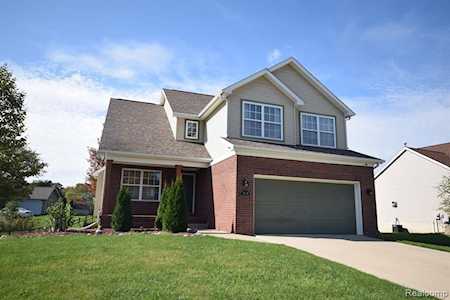 7064 Glen Meadow Ct Grand Blanc Twp, MI 48439