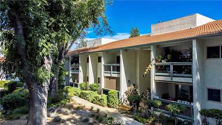 23677 Park Capri #20 Calabasas, CA 91302