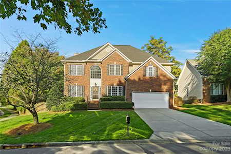 9701 Tenencia Ct Charlotte, NC 28277