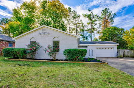 5623 North St Bartlett, TN 38134