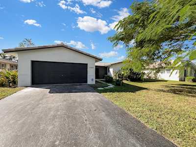 10860 NW 40th Street Coral Springs, FL 33065