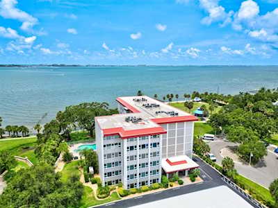 1100 Imperial Dr #103 Sarasota, FL 34236