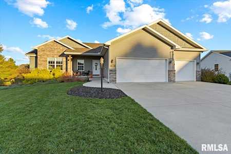 820 Stonelake Dr Metamora, IL 61548
