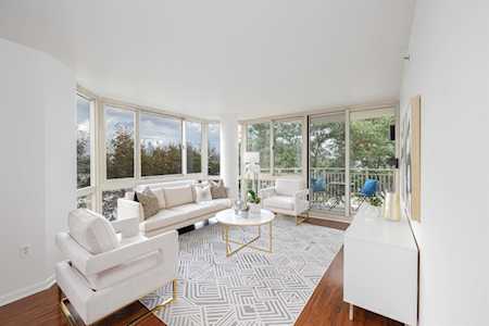 20 2nd St #308 Jersey City, NJ 07302