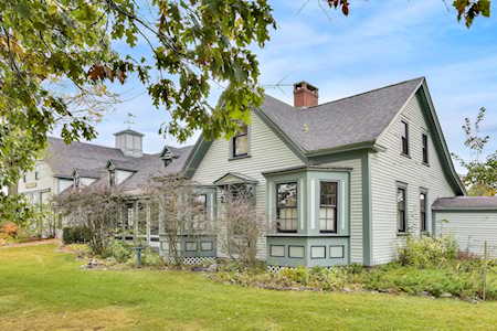 54 S Horseback Rd Burnham, ME 04922
