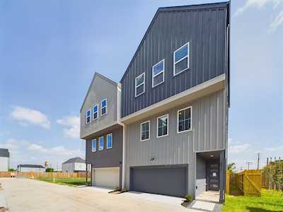 3068 Jensen Dr Houston, TX 77026
