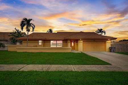 9585 Majestic Way Boynton Beach, FL 33437