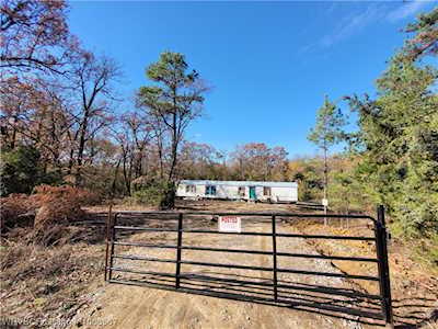 5011 Chapel Acres Circle Huntington, AR 72940