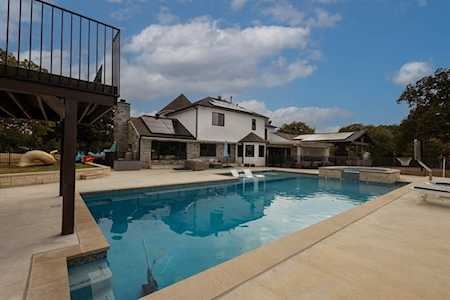 902 Quail Creek Court Southlake, TX 76092