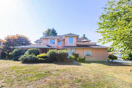 19044 118B Avenue #3 Pitt Meadows, BC V3Y 2R2