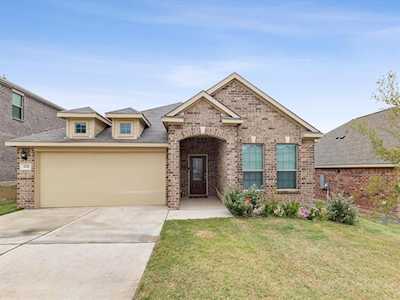 220 Ridgeland Oaks Drive Fort Worth, TX 76120