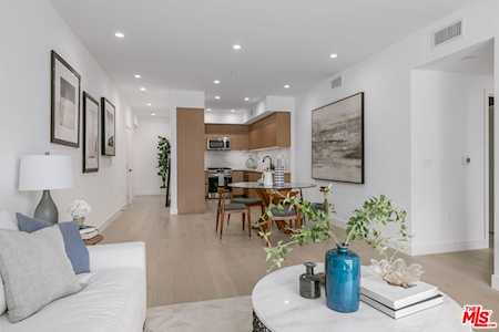 1123 S Shenandoah St #302 Los Angeles, CA 90035