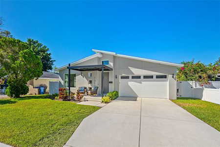 1320 45th St N St. Petersburg, FL 33713