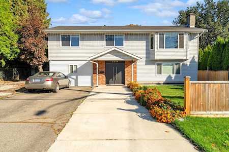 5774 180 Street Surrey, BC V3S 4K8