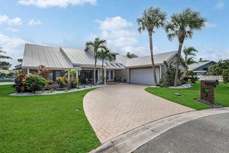 8974 SE Sunfish Place Hobe Sound, FL 33455