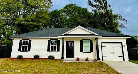 9505 Flechette AVE Jacksonville, FL 32208