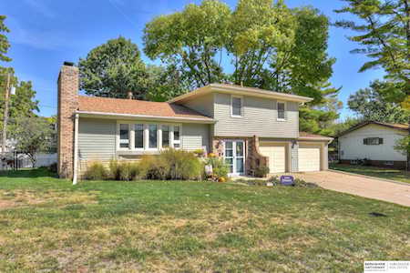 201 Lorraine Dr Bellevue, NE 68005