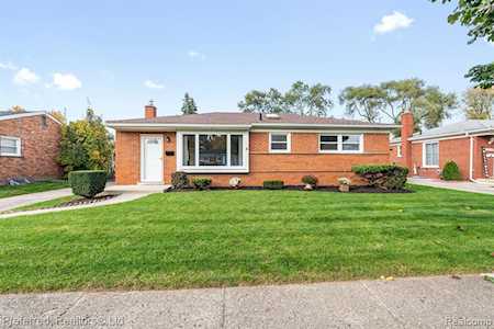 35230 Parkdale St Livonia, MI 48150