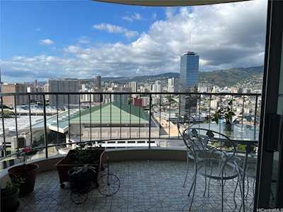 1717 Ala Wai Boulevard #2306 Honolulu, HI 96815