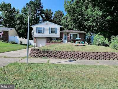 127 Dunsinane Dr New Castle, DE 19720