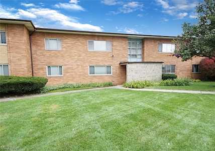 1750 Wagar Rd #108 Rocky River, OH 44116