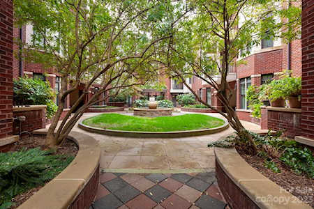 2810 Selwyn Ave Charlotte, NC 28209