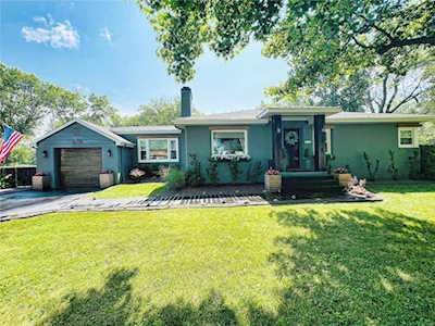 331 Hutchinson Rd Ellisville, MO 63011