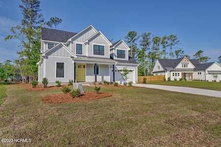592 Crown Pointe Dr Hampstead, NC 28443
