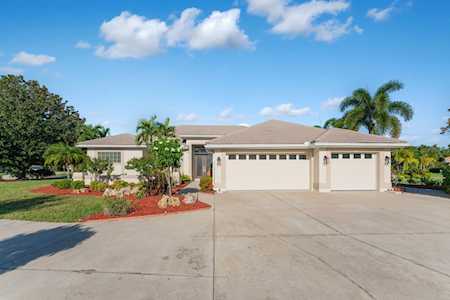 7212 Spur Ct Sarasota, FL 34243