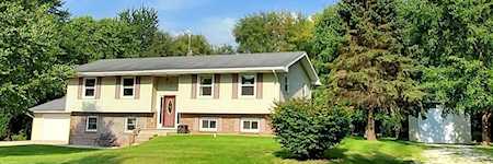 1911 La Vista Drive Warsaw, IN 46580