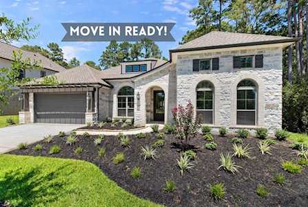 110 Harbour Hills Dr Willis, TX 77318