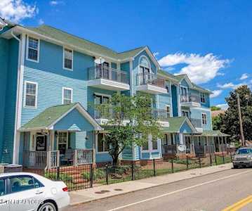 1616 Queen Anne Way Knoxville, TN 37916