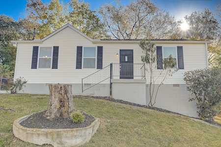216 Dovewood Ct Nashville, TN 37211