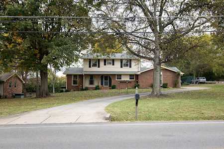 170 Luna Ln Hendersonville, TN 37075