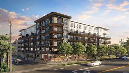 1075 Tillicum Rd #308 Esquimalt, BC V9A 2A4