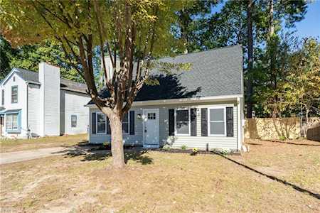 457 Wyn Dr Newport News, VA 23608