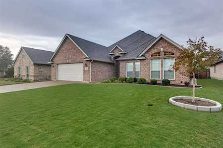 10925 Golfview Way Benbrook, TX 76126