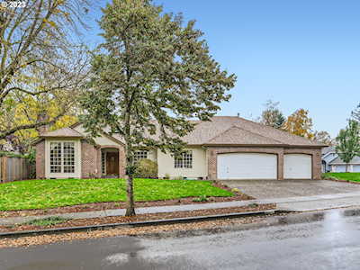9120 SW Turquoise LOOP Beaverton, OR 97007