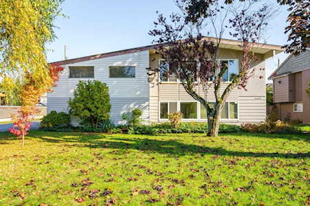 6642 Fulton Avenue Burnaby, BC V5E 3H1