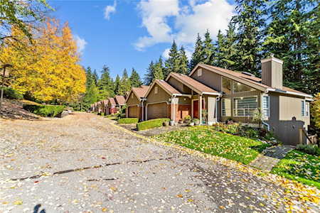 4055 Indian River Drive #41 North Vancouver, BC V7G 2R7