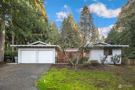 12421 NE 65th Place Kirkland, WA 98033