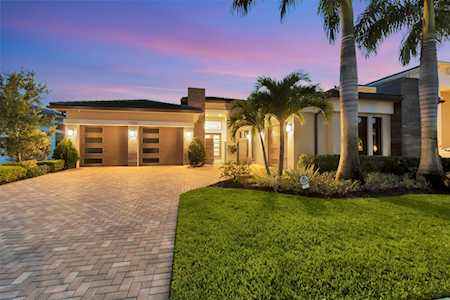 A Slice of Paradise: Living in Woodfield Country Club, Boca Raton