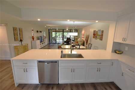 11296 Green Lake Dr #204 Boynton Beach, FL 33437
