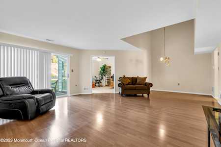 84 Sunnymede St Englishtown, NJ 07726