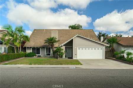 8705 Hudson River Circle Fountain Valley, CA 92708
