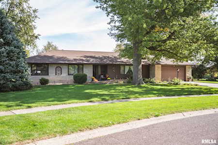 918 Birchwood Dr Washington, IL 61571