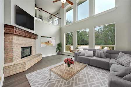 8303 Fern Bluff Ave Round Rock, TX 78681